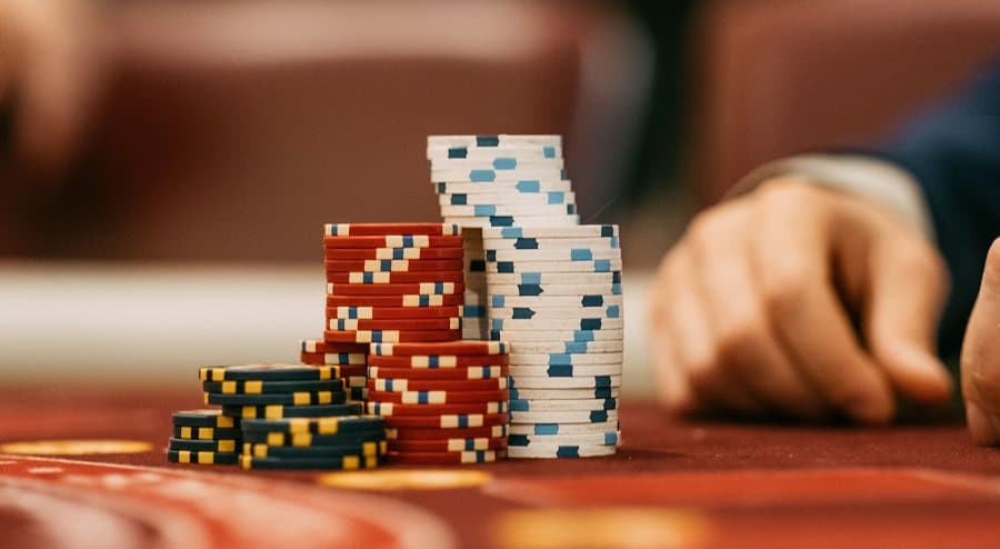 Phá giải cách chơi xì tố Poker