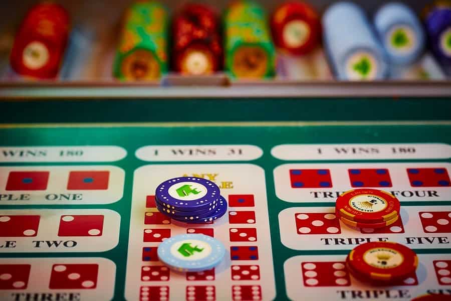 Trả lời câu hỏi tại sao đặt cược Roulette bên ngoài chiến thắng cao hơn