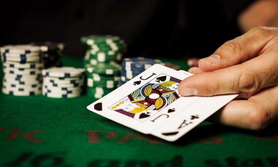 Biết và áp dụng những kinh nghiệm chơi Poker này để dễ thắng cược nhất