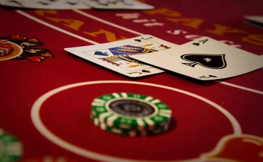 Kiếm tiền từ trò chơi Blackjack chưa bao giờ dễ dàng đến thế khi biết kinh nghiệm sau