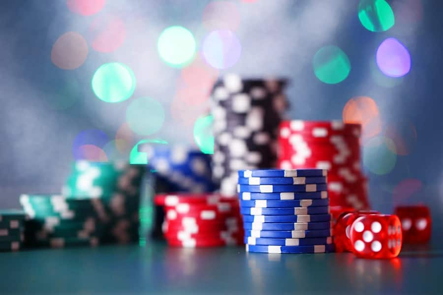 Chỉ ra những yếu tố quyết định thành bại của người chơi trong Poker cần chú ý tới