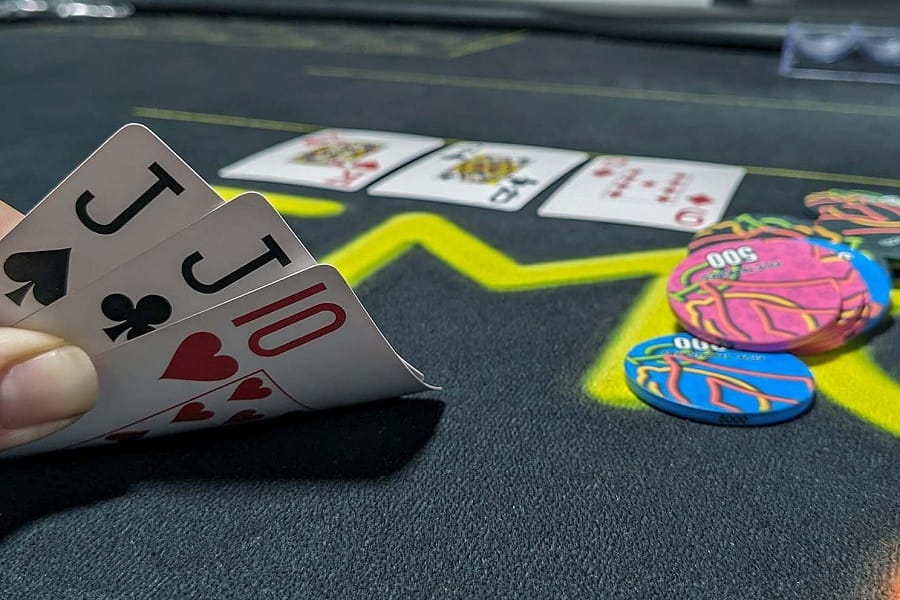 Những lời khuyên về cách để chơi Poker hay hơn bạn cần tham khảo