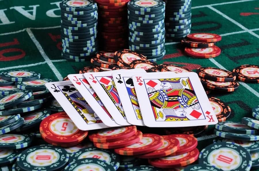 Cải thiện chiến thắng khi chơi Poker với những cách chơi hiệu quả