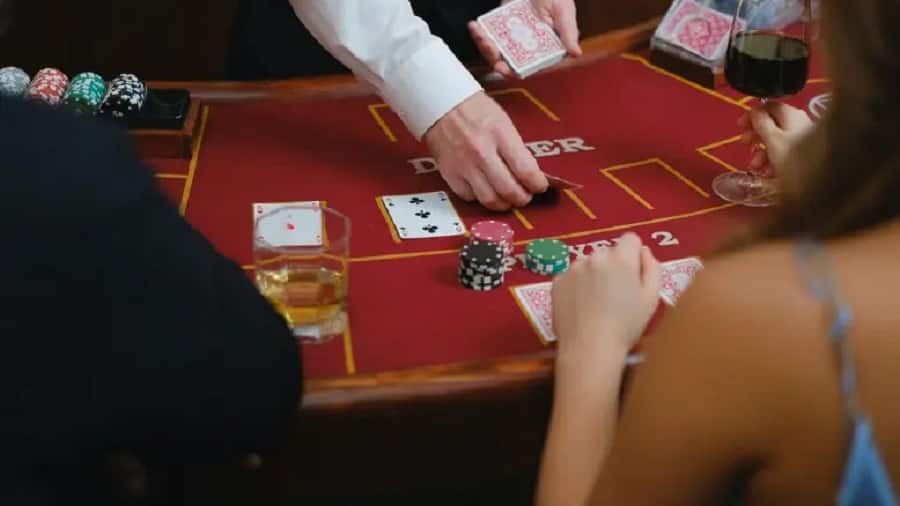 Một số cách chơi Blackjack giúp người chơi không bị thua lỗ nhiều